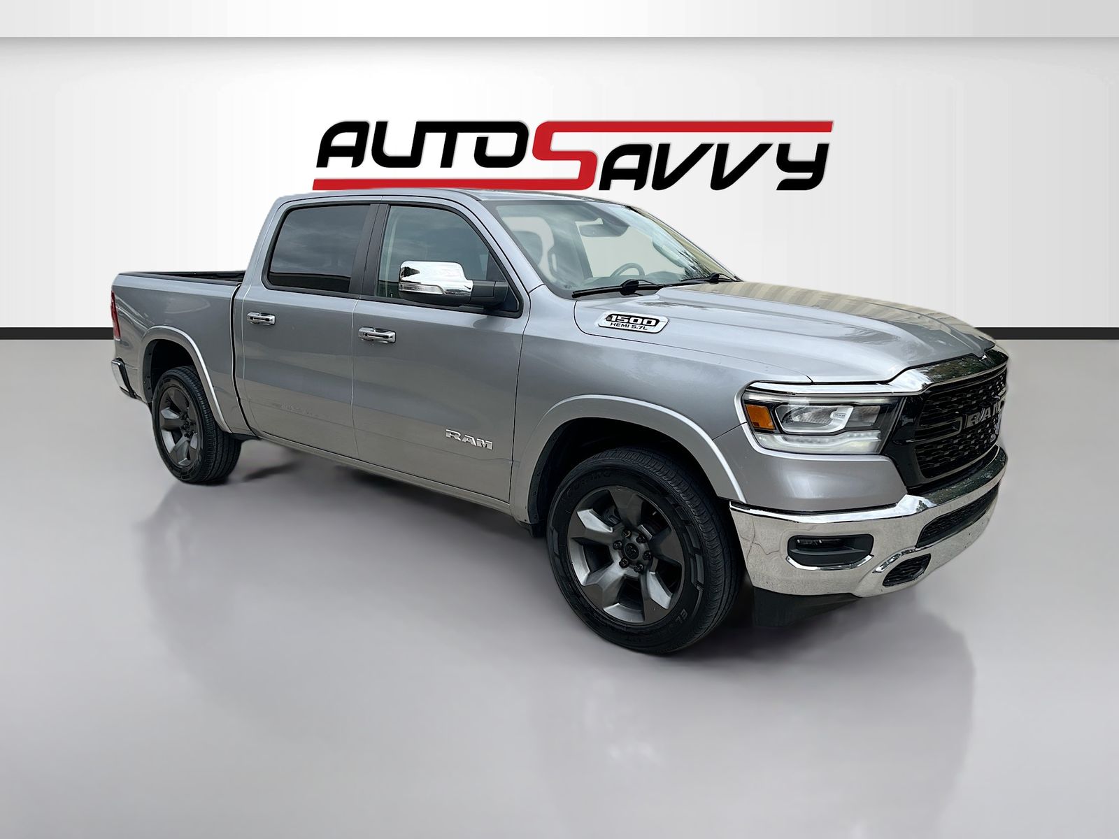 2020 RAM 1500 Laramie 4x4 Crew Cab 5'7's photo