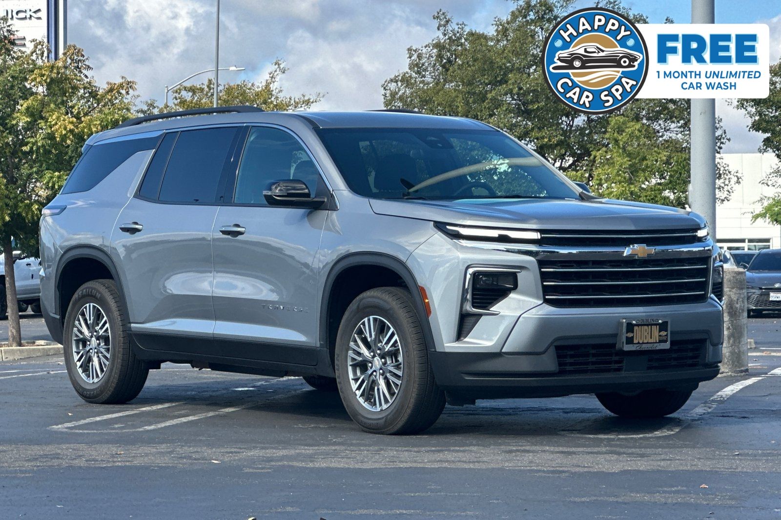 Sterling Gray Metallic 2025 Chevrolet Traverse SUV / Crossover Four-Wheel Drive 8-Speed Automatic
