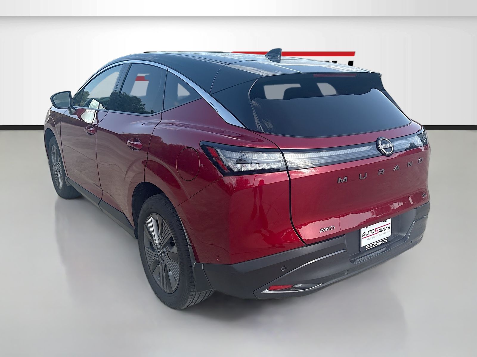 Used 2025 Red Nissan SL image 5