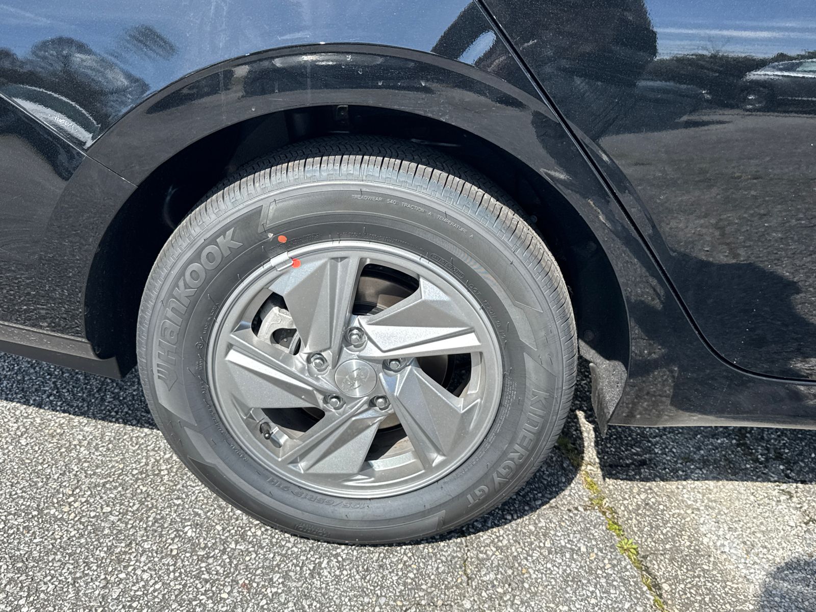 New 2026 Black Hyundai SE image 18