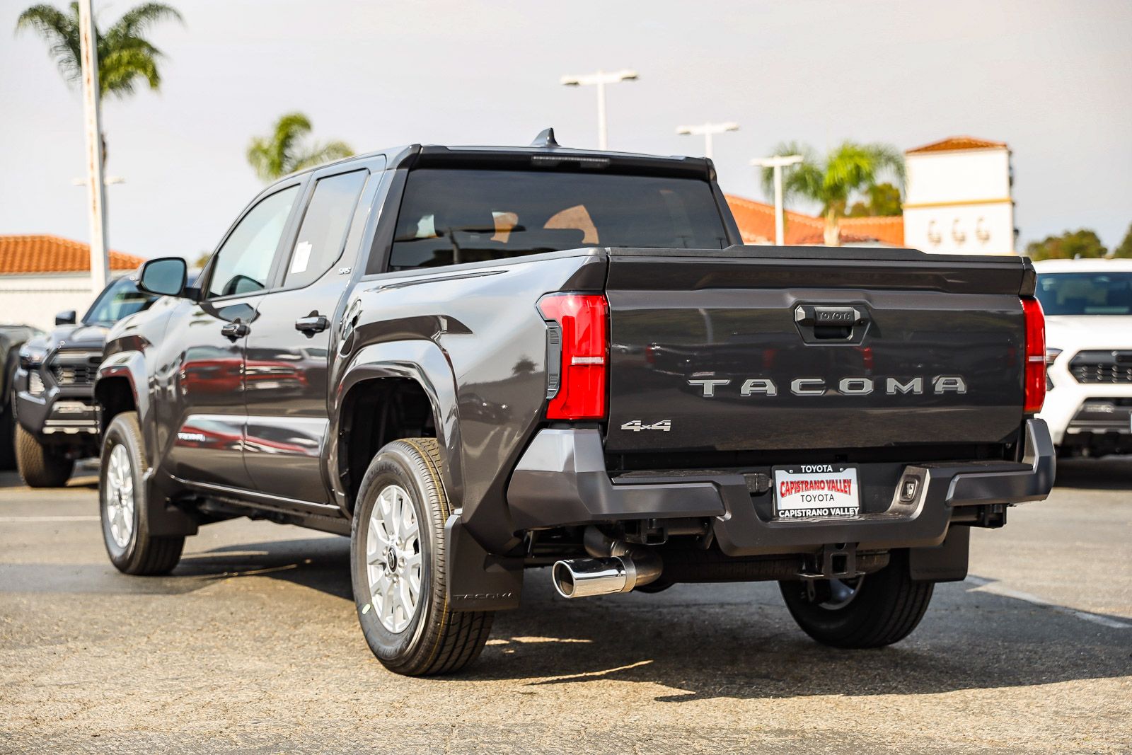 View vehicle photo 6