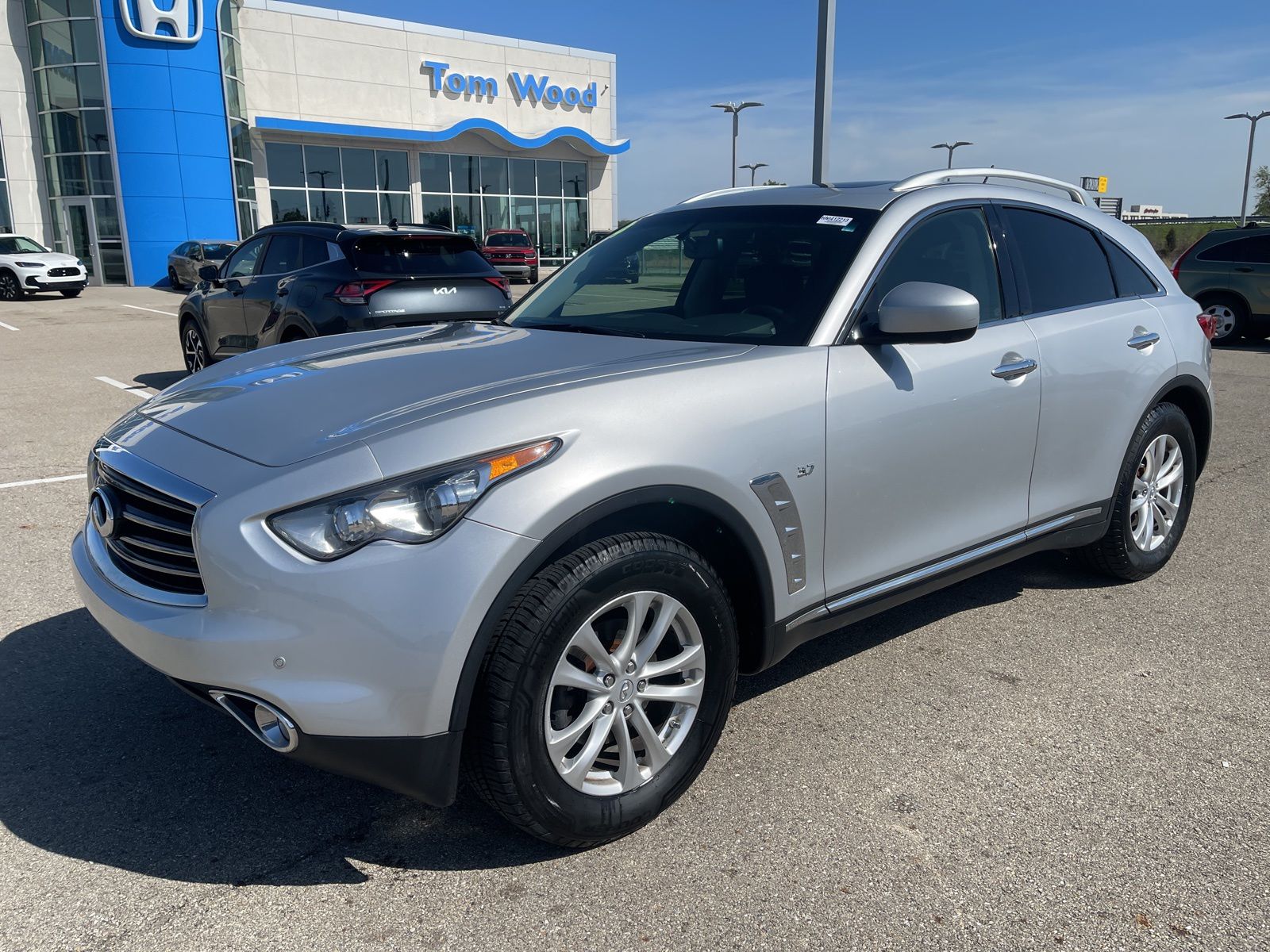 2014 INFINITI QX70