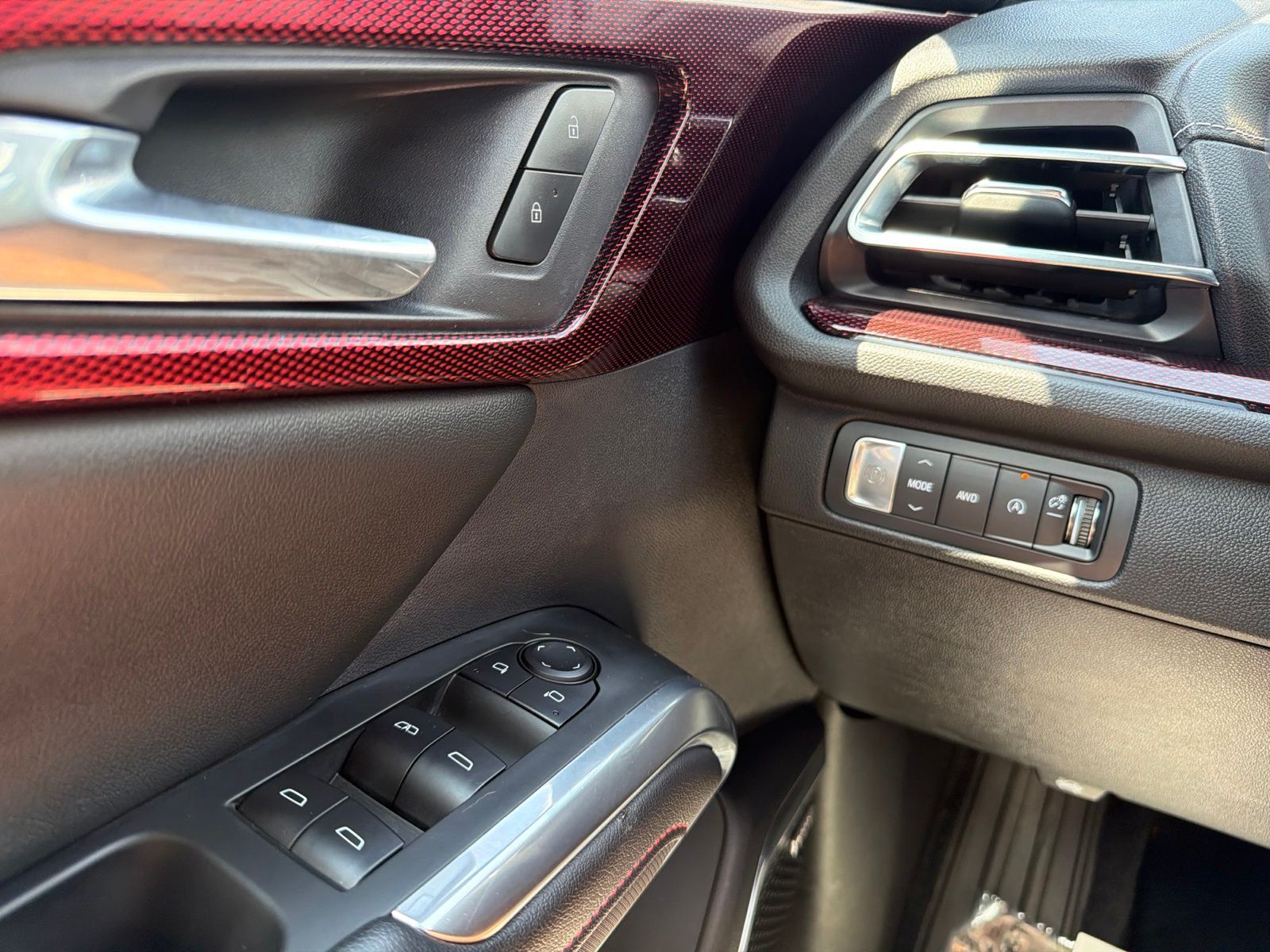 Used 2025 Beige Chevrolet Z71 image 21