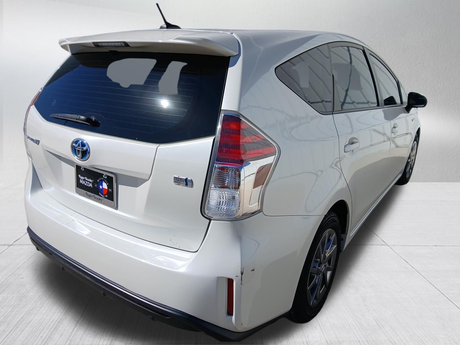 Used Car 2017 Toyota Prius V  For Sale Under $20,000 In Austin, Texas