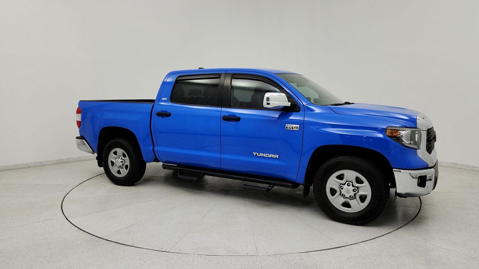 Used 2021 Blue Toyota SR5 image 8