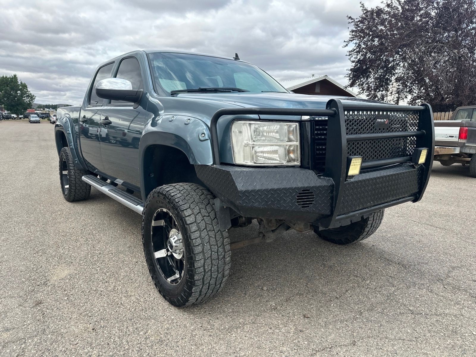 Stealth Gray Metallic 2012 GMC Sierra 1500 Pickup Truck Four-Wheel Drive 6-Speed Automatic