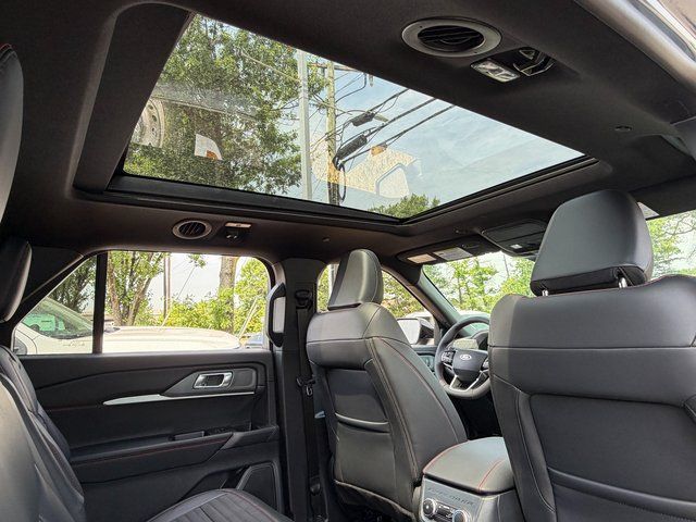 New 2026 Vapor Blue Metallic Ford ST-Line image 14