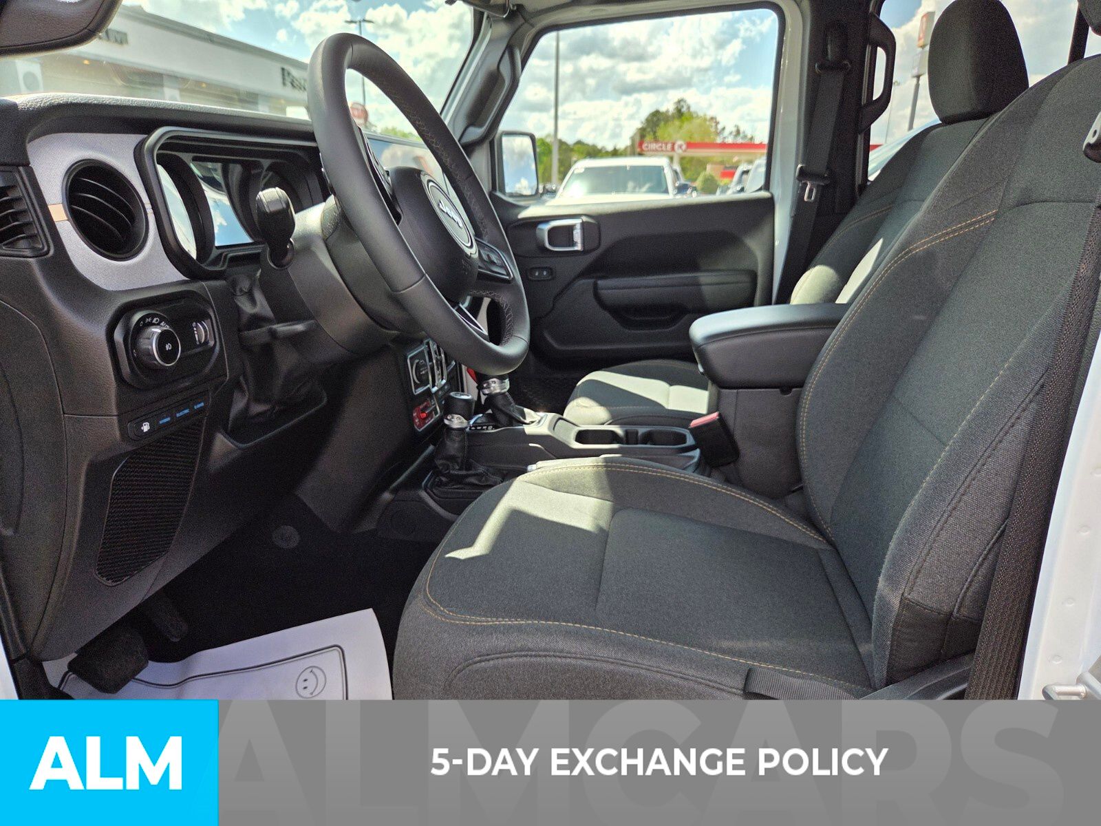 View vehicle photo 4