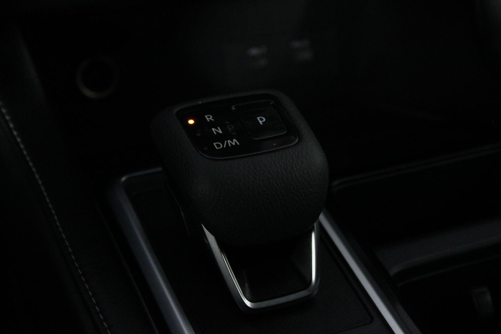Used 2024 Gray Nissan SV image 24