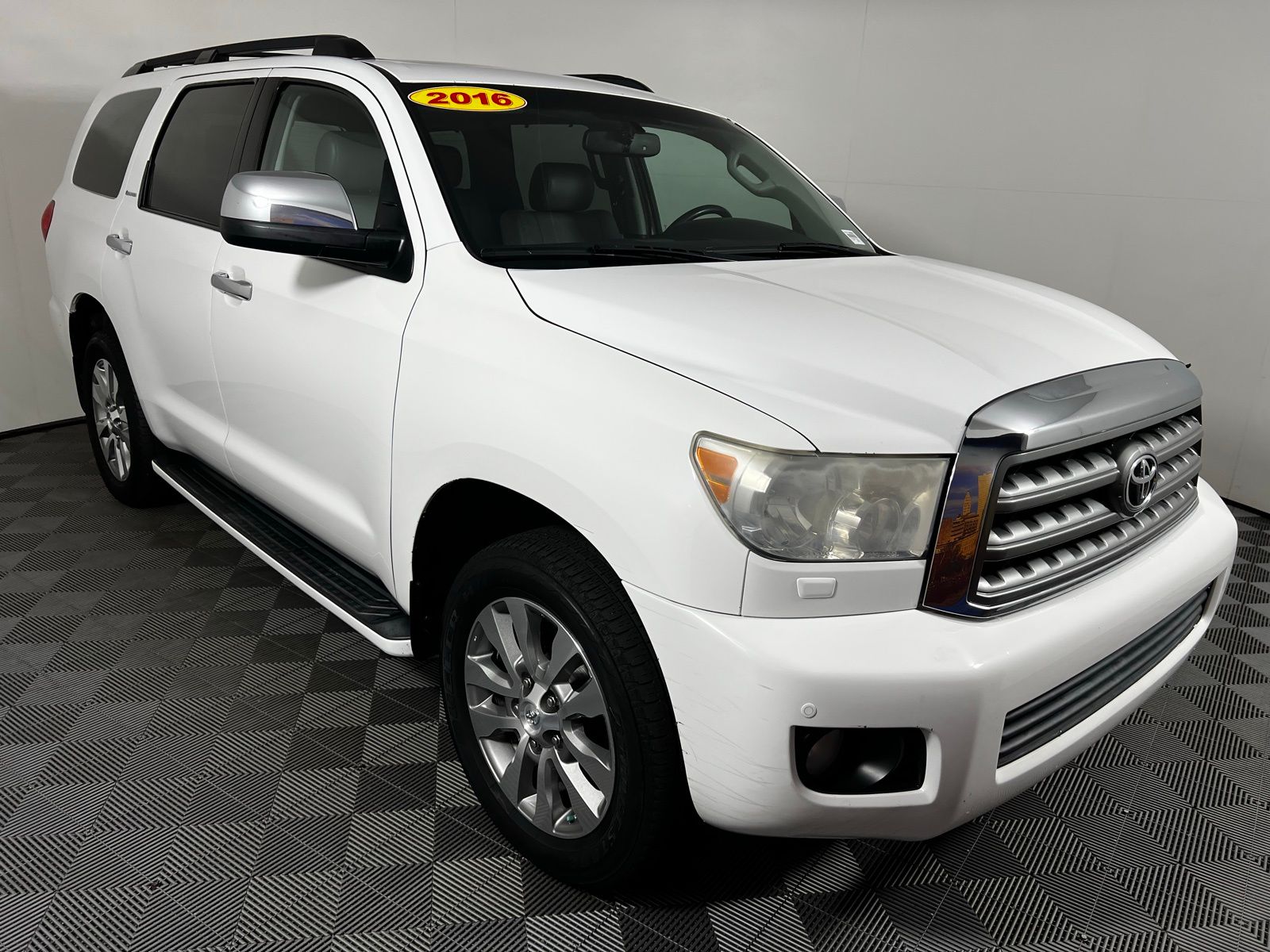 Thumbnail: 2015 Toyota Sequoia - 3