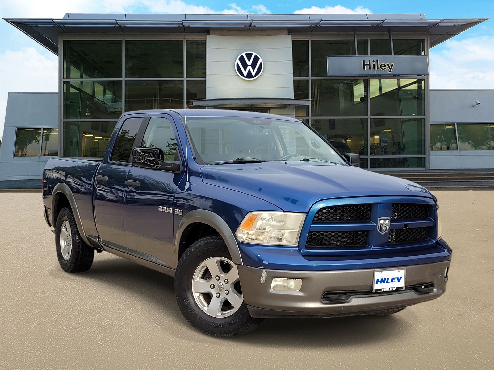 Deep Water Blue PC/Light Graystone PC 2009 Dodge RAM 1500 Pickup Truck 4X2 5-Speed Automatic