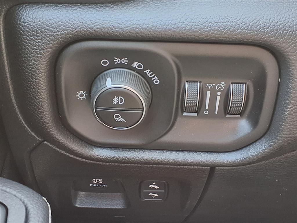 2026 Ram 1500 Laramie - 8