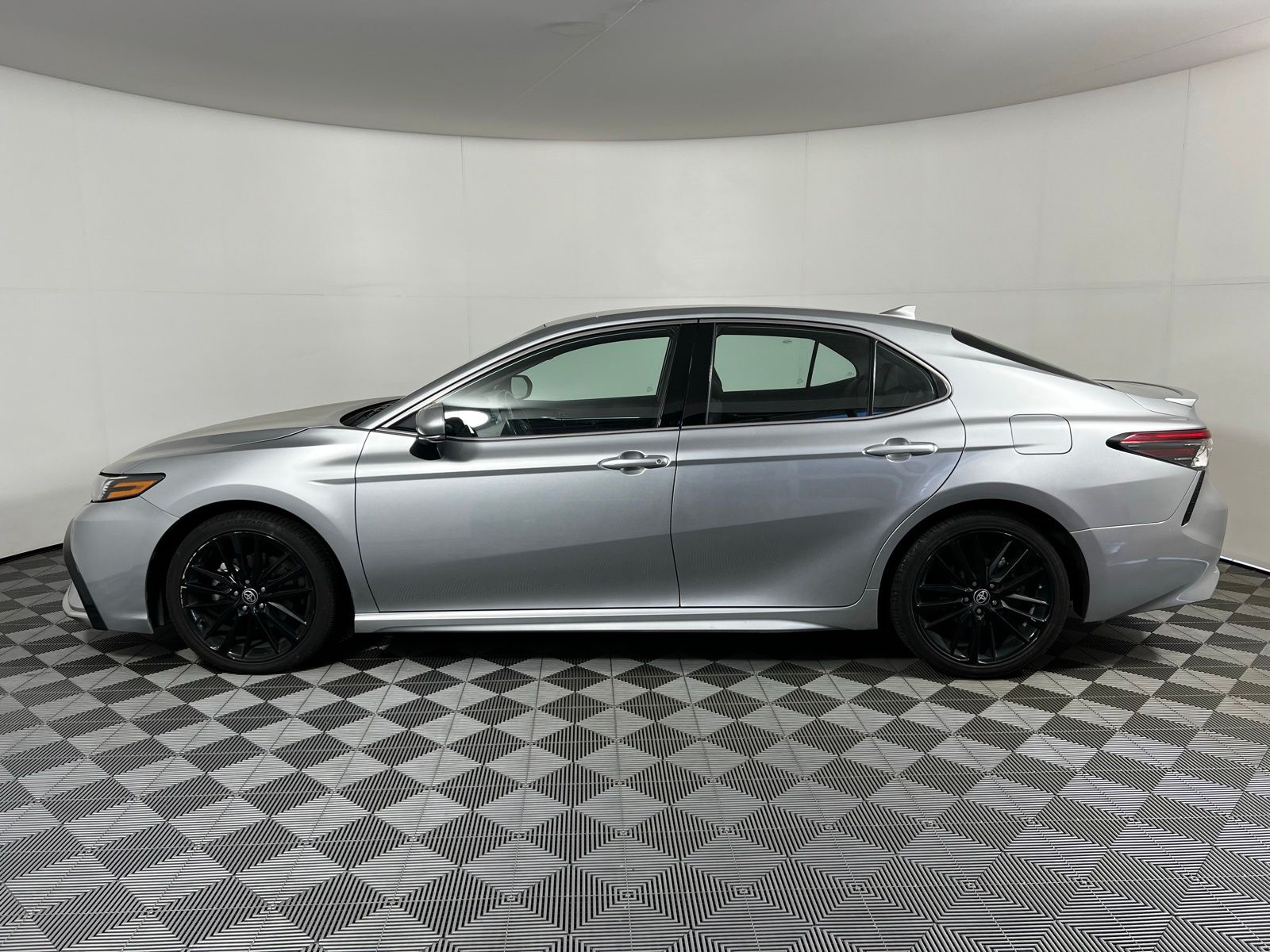 Thumbnail: 2024 Toyota Camry - 8