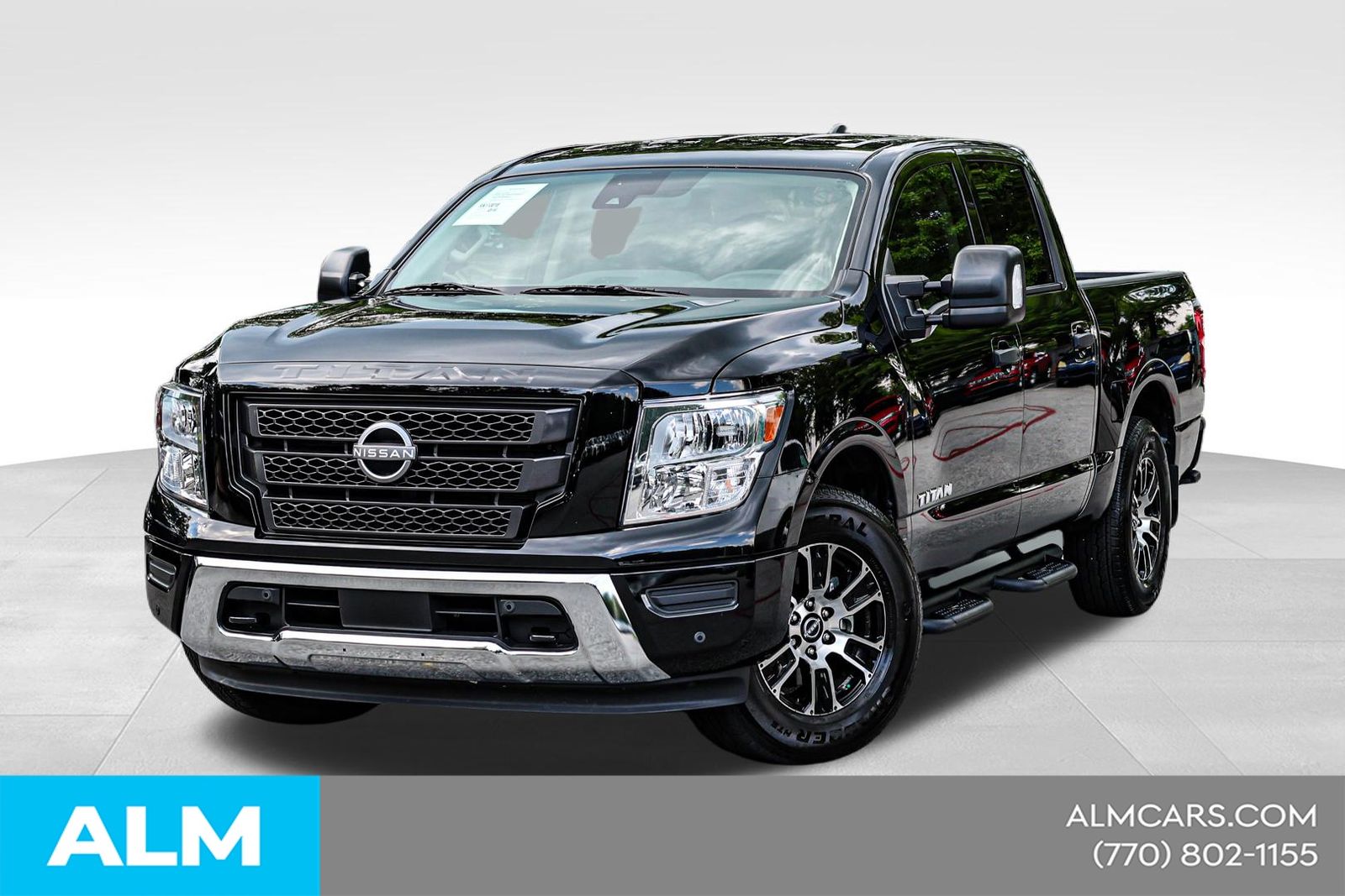 2024 Nissan Titan SV