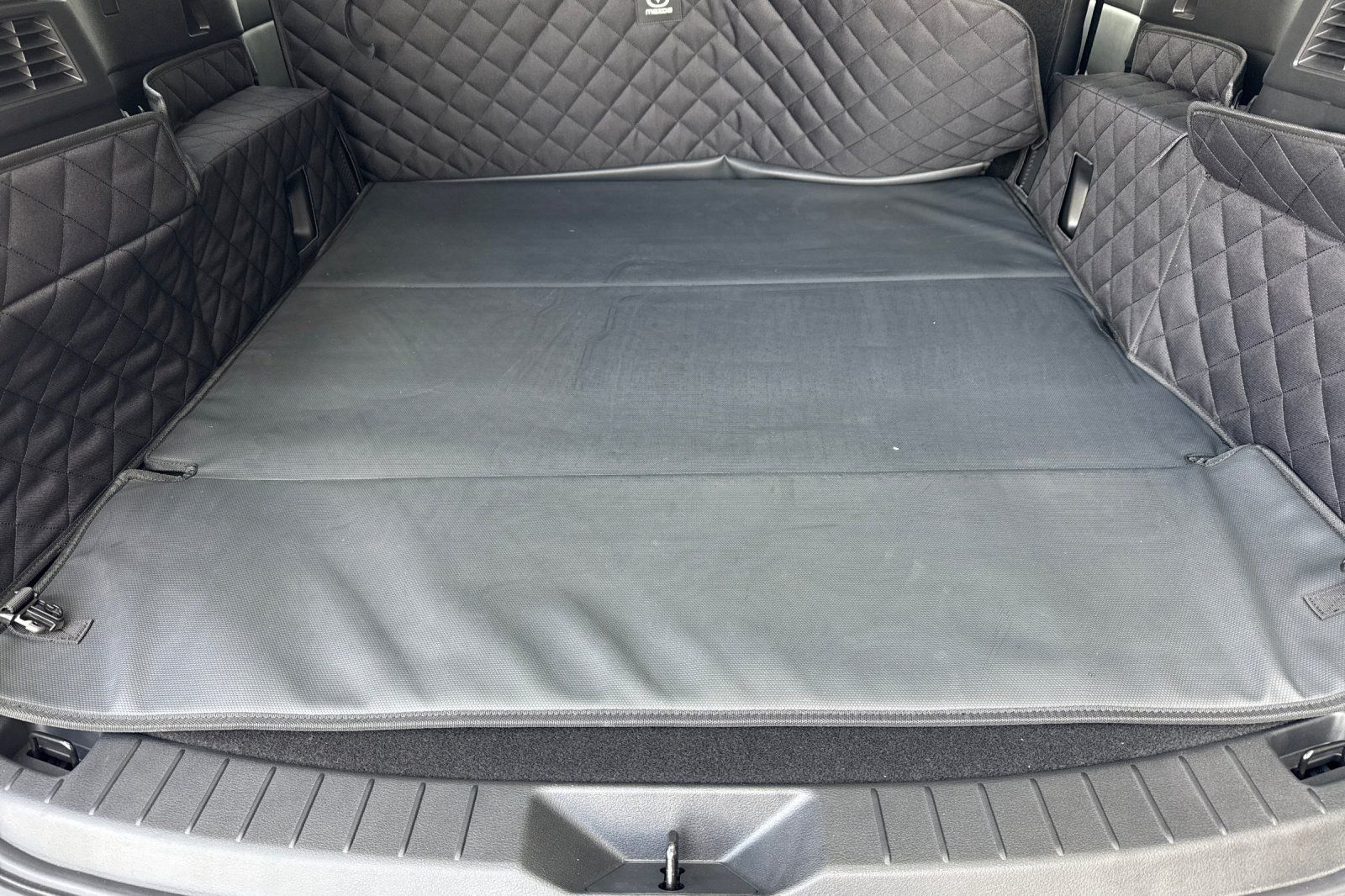 Used 2025 White Mazda Premium image 17