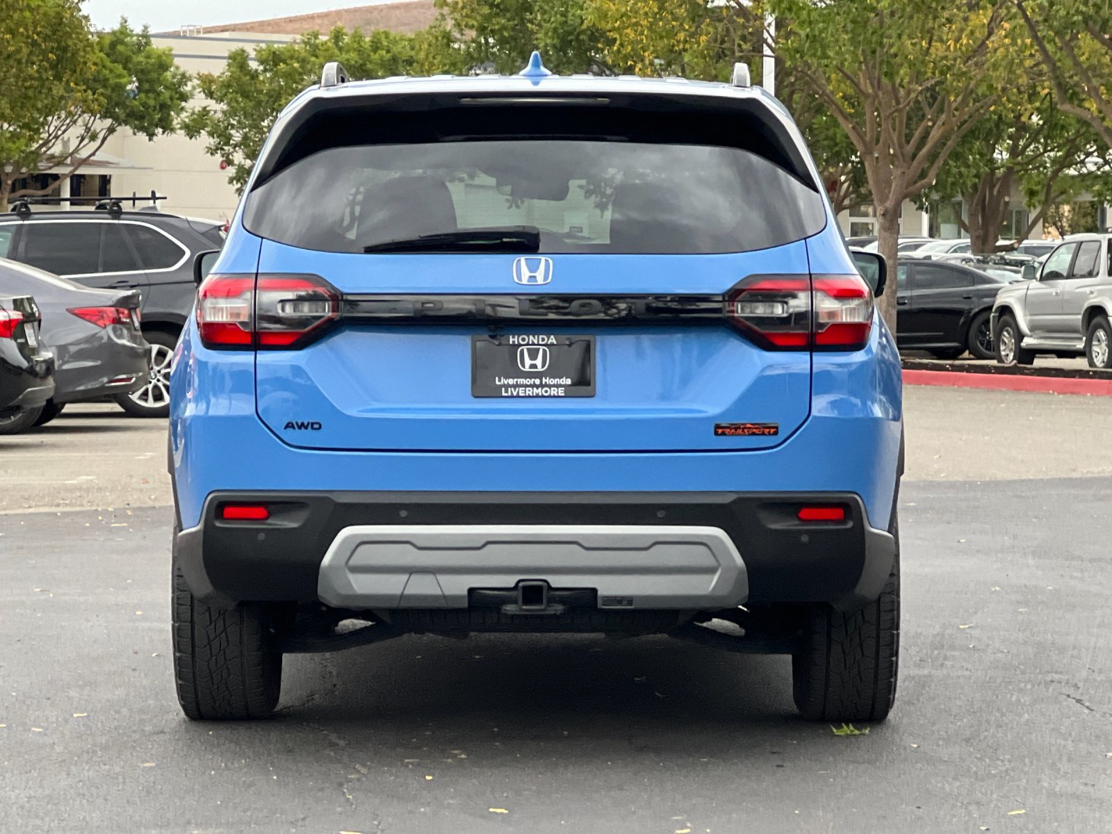 2025 Honda Pilot TrailSport — full photo 5 of 29