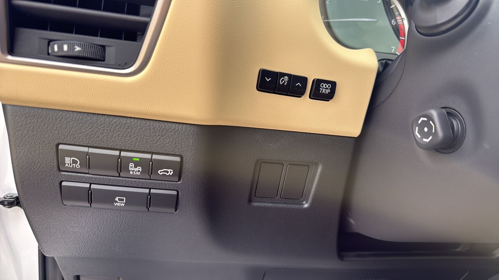 Used 2021 White Lexus 300 Base image 17