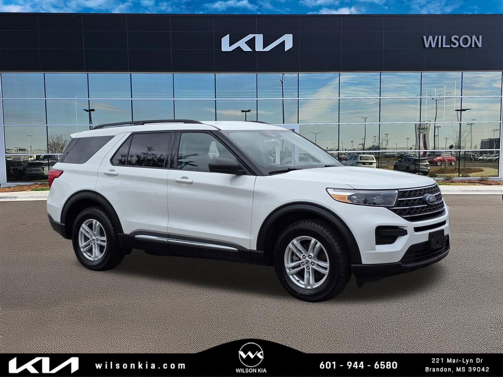 2023 Ford Explorer XLT AWD