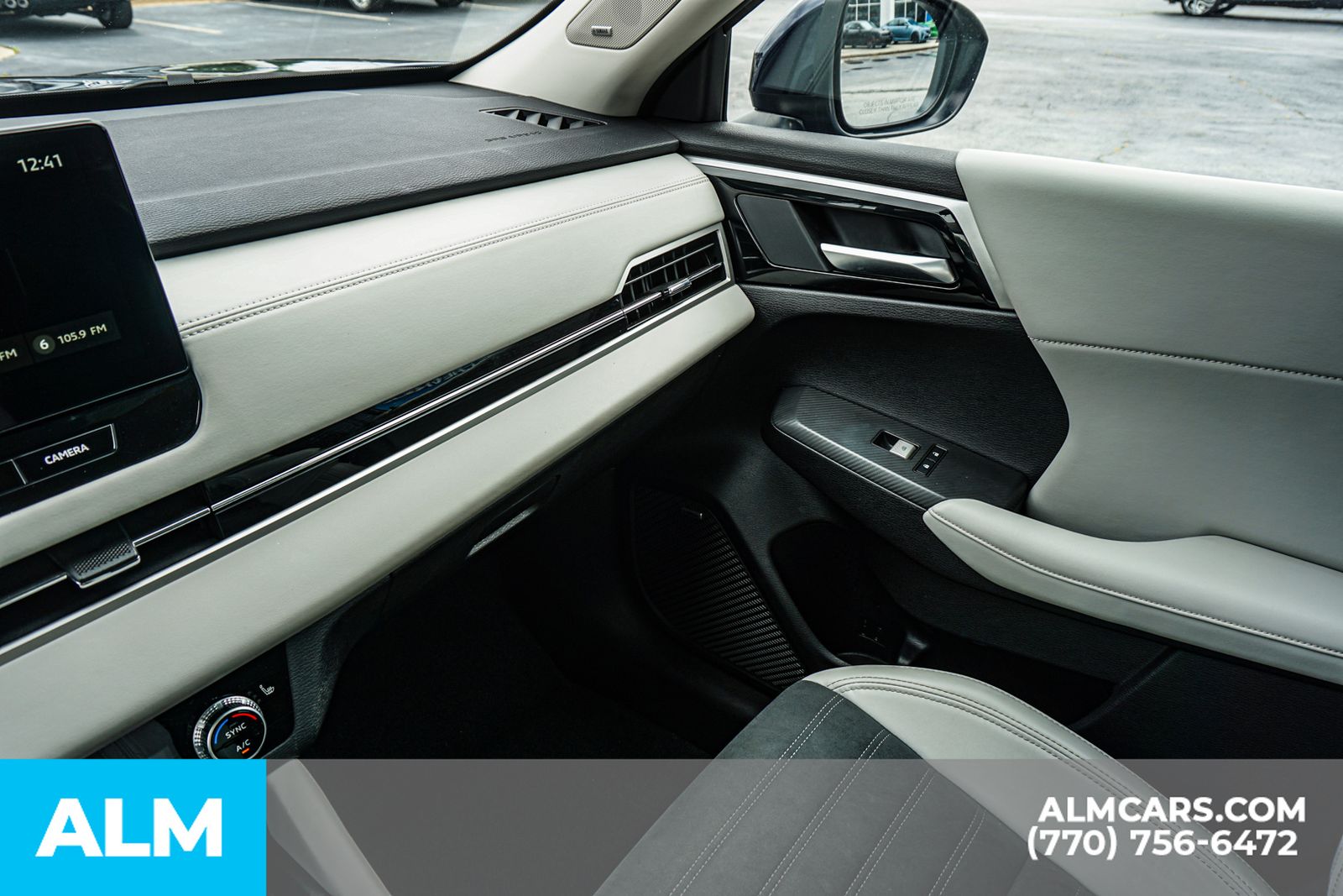 Used 2025 Blue Mitsubishi SE image 50