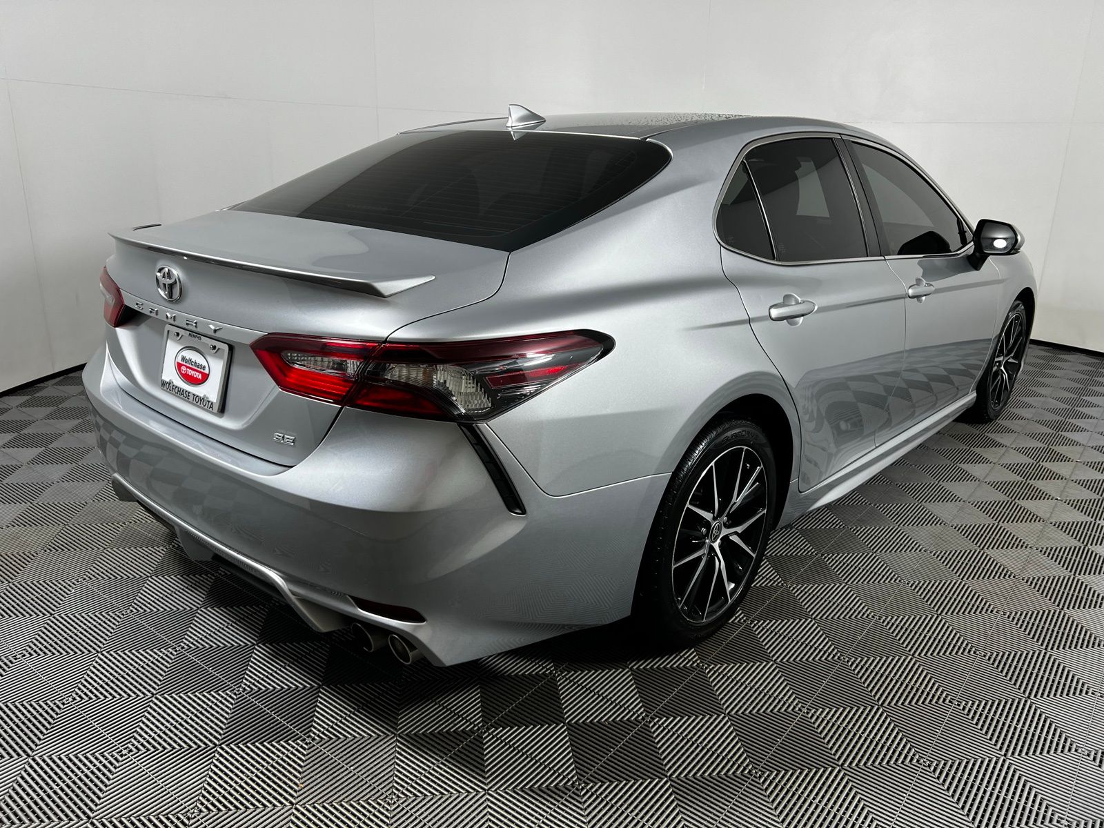Thumbnail: 2022 Toyota Camry - 5