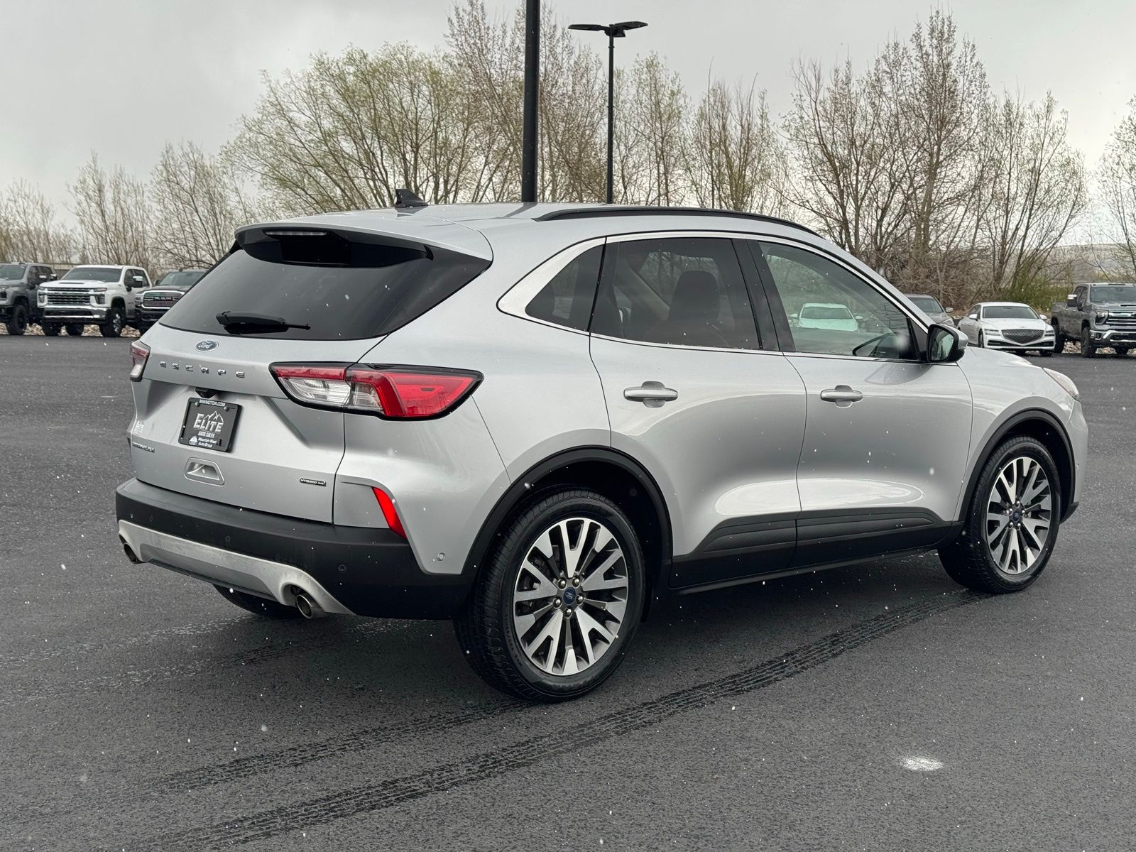 View vehicle photo 6