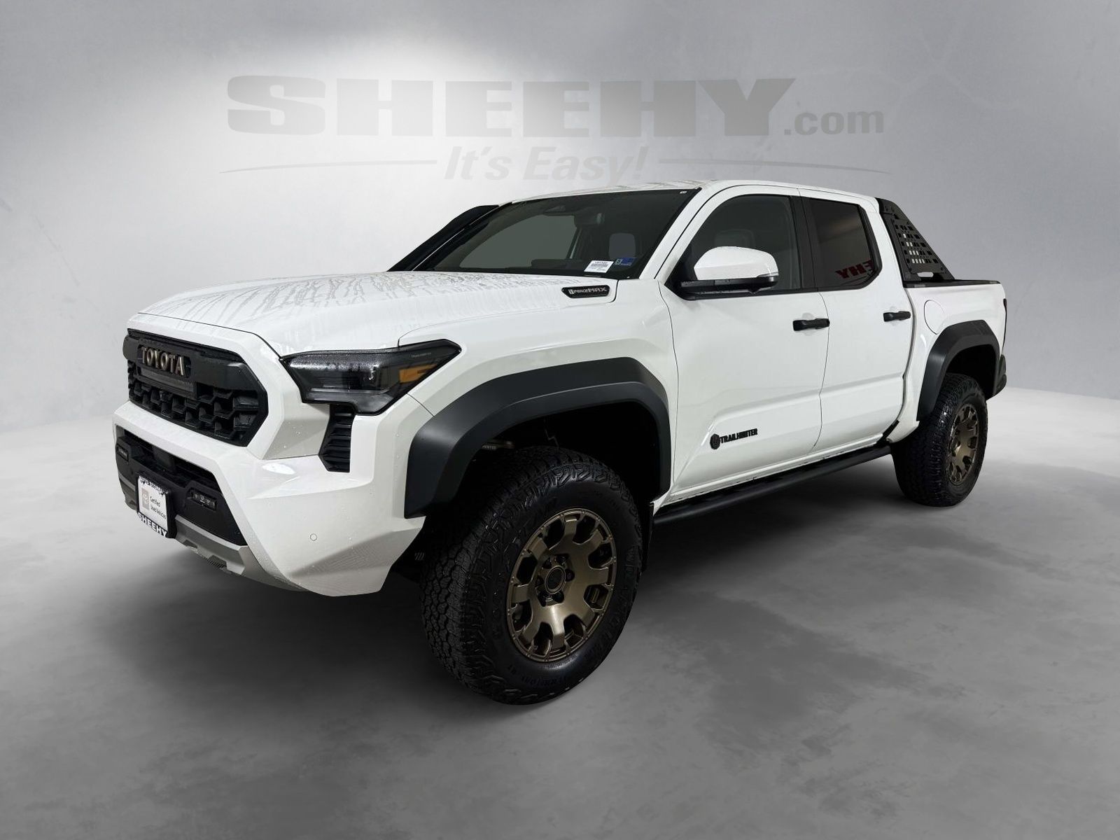 Used 2024 White Toyota Trailhunter image 15