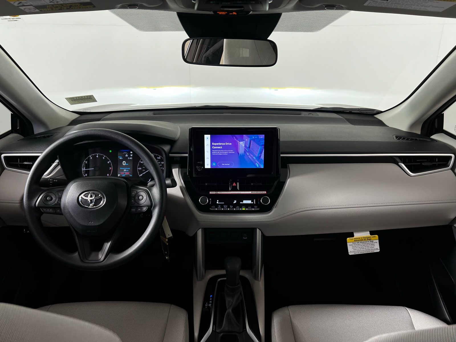 2025 Toyota Corolla Cross L 17