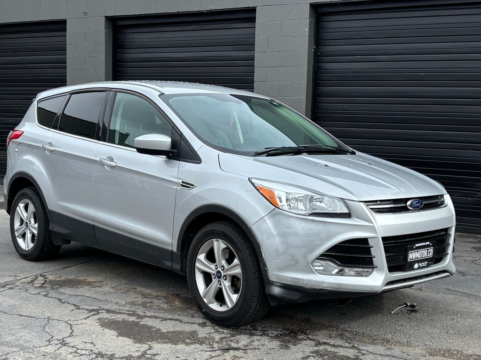 Ingot Silver 2015 Ford Escape SE AWD SUV / Crossover All-Wheel Drive 6-Speed Automatic