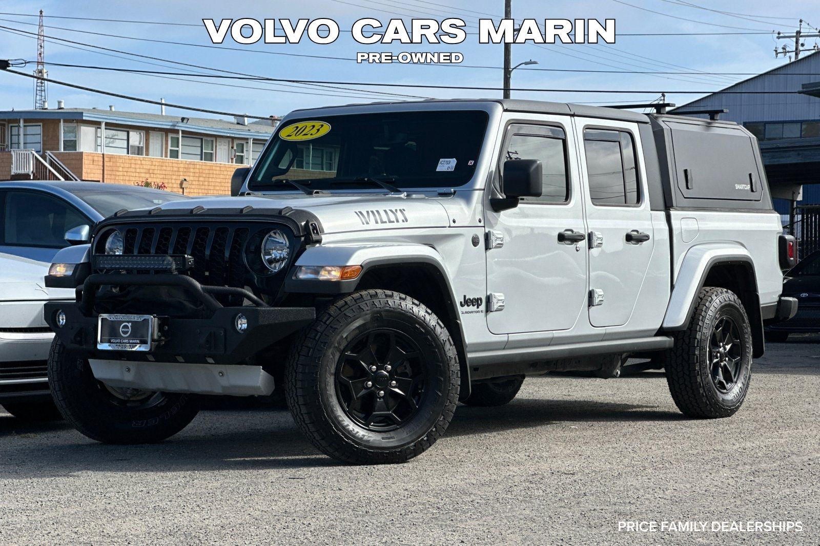 Silver Zynith Clearcoat 2023 Jeep Gladiator Pickup Truck Four-Wheel Drive 8-Speed Automatic