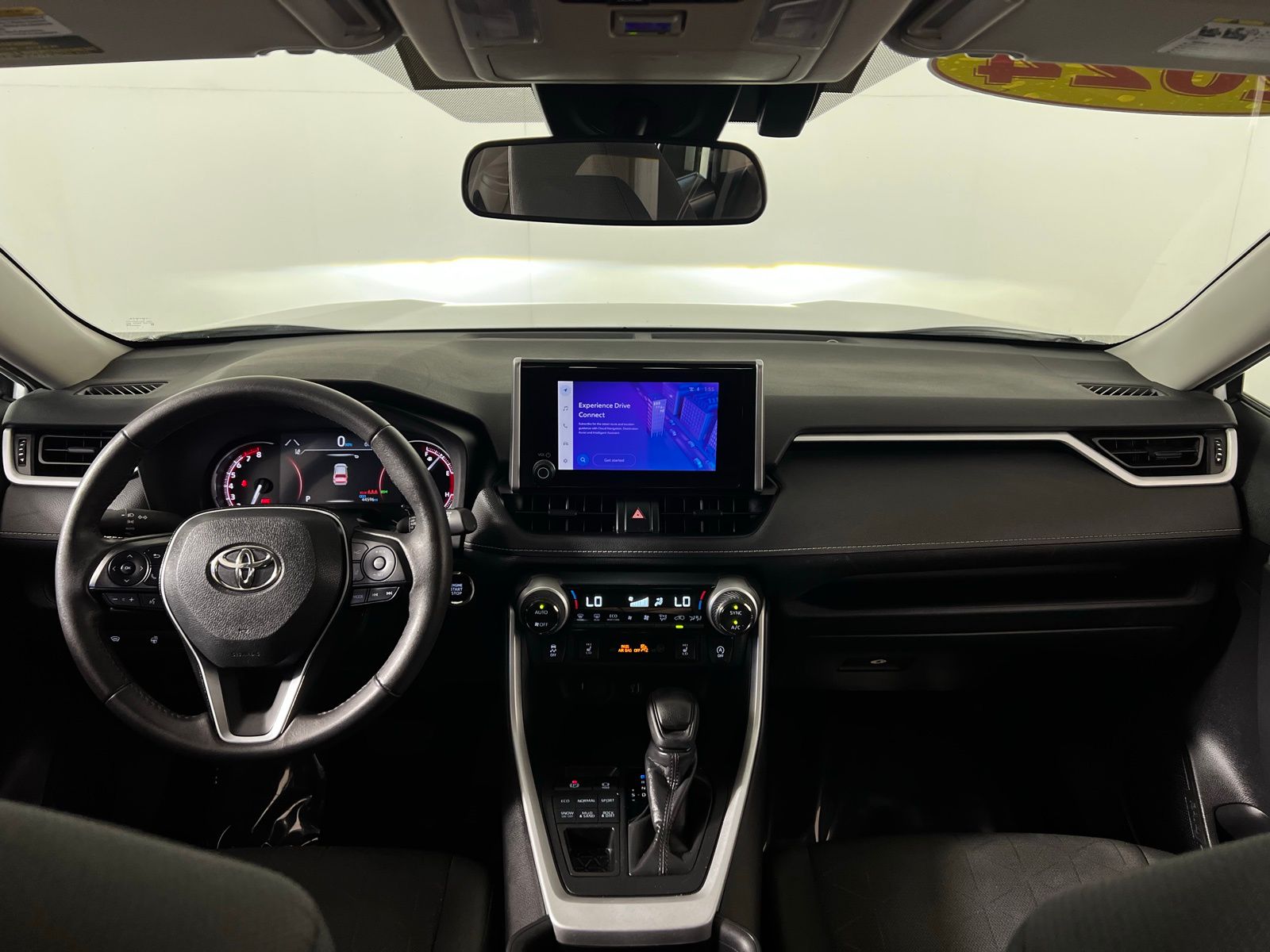 Thumbnail: 2024 Toyota RAV4 - 25