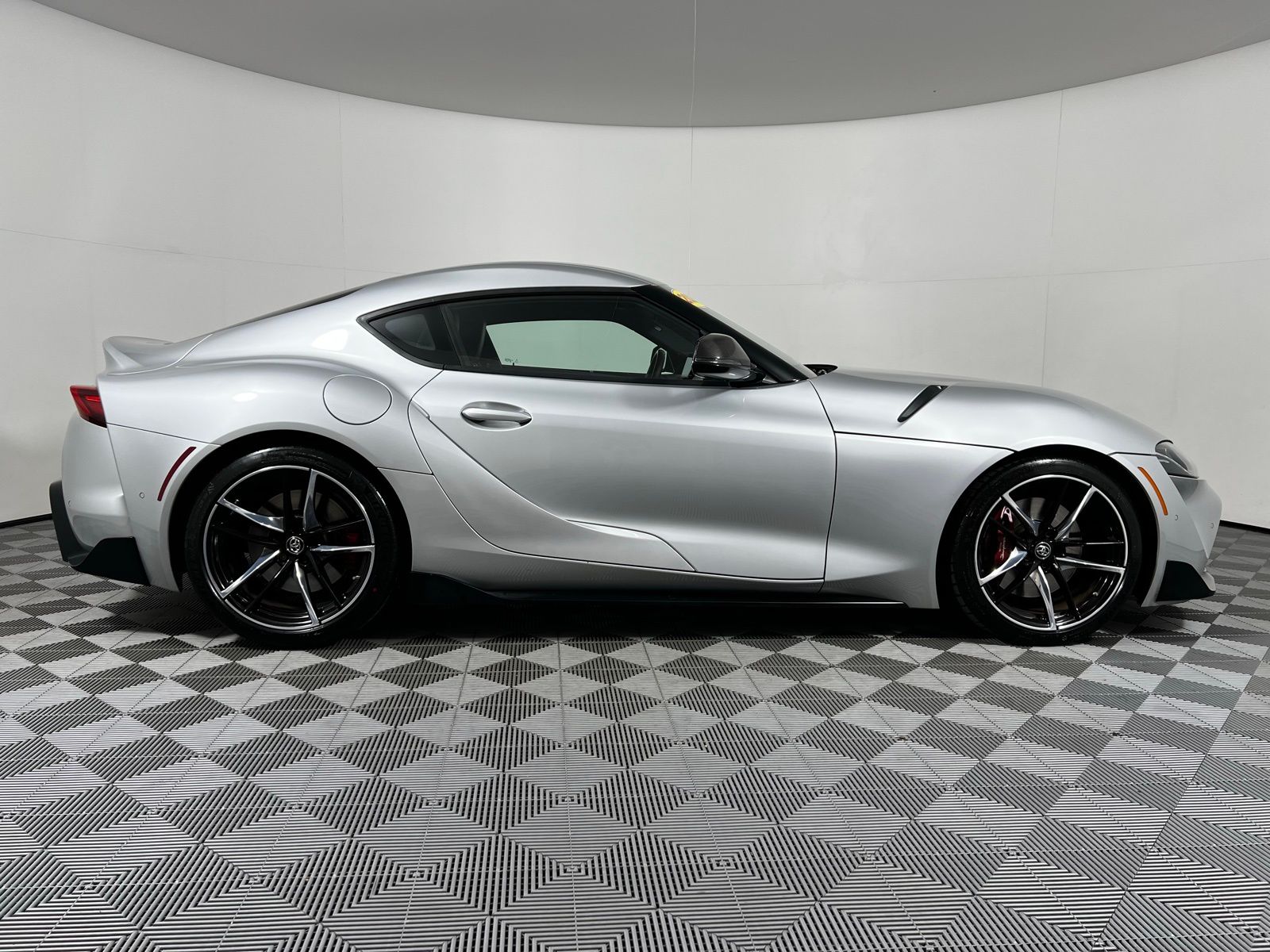 Thumbnail: 2021 Toyota Supra - 4