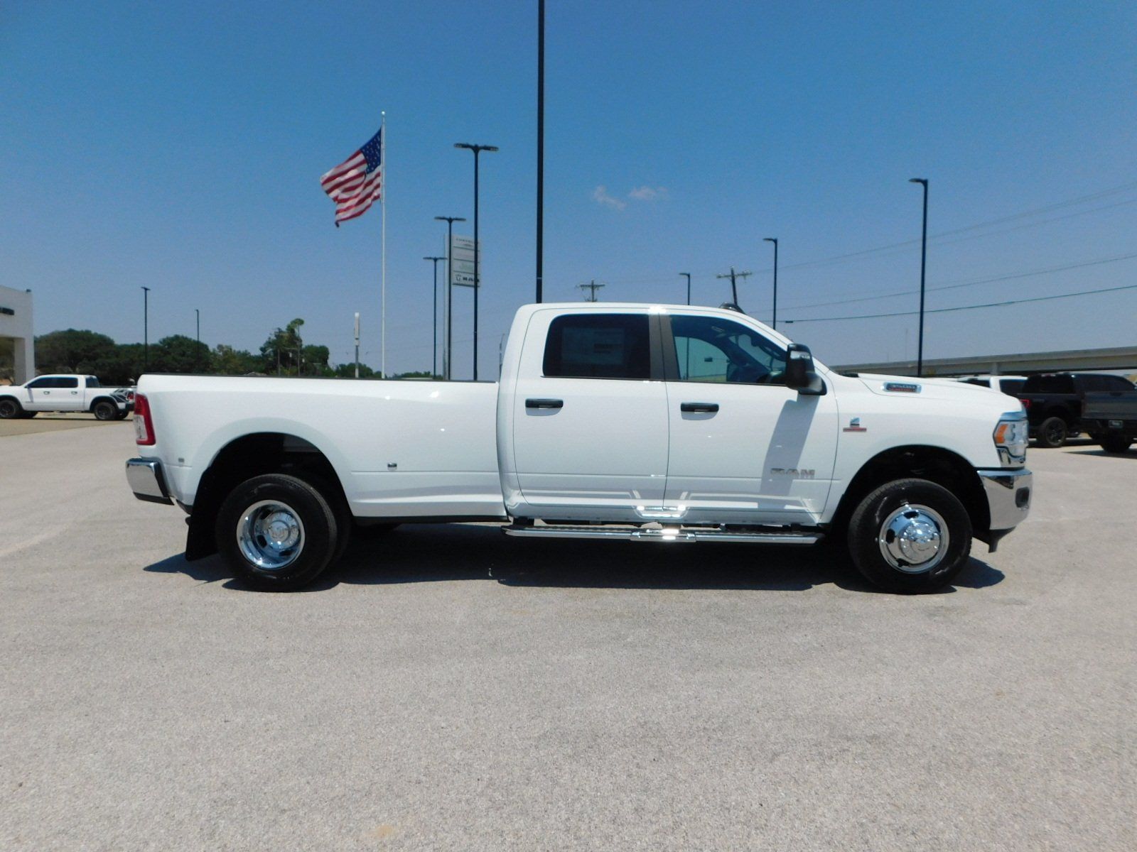 2024 Ram 3500 Big Horn 24