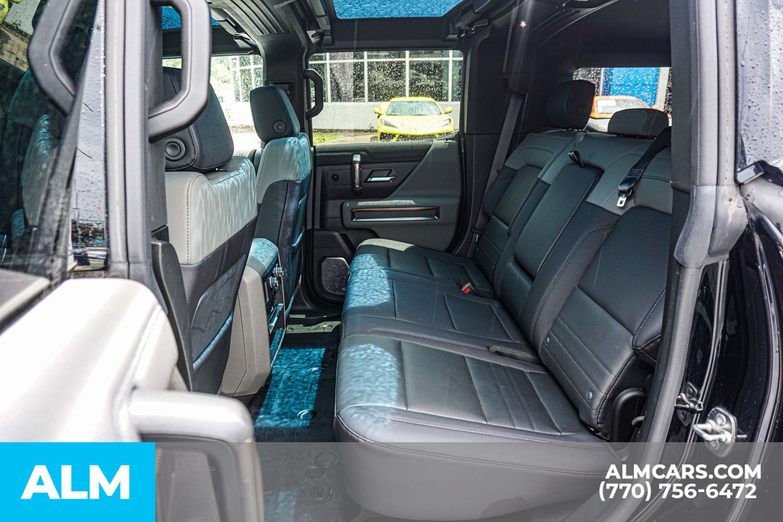 Used 2024 Black GMC 2X image 21