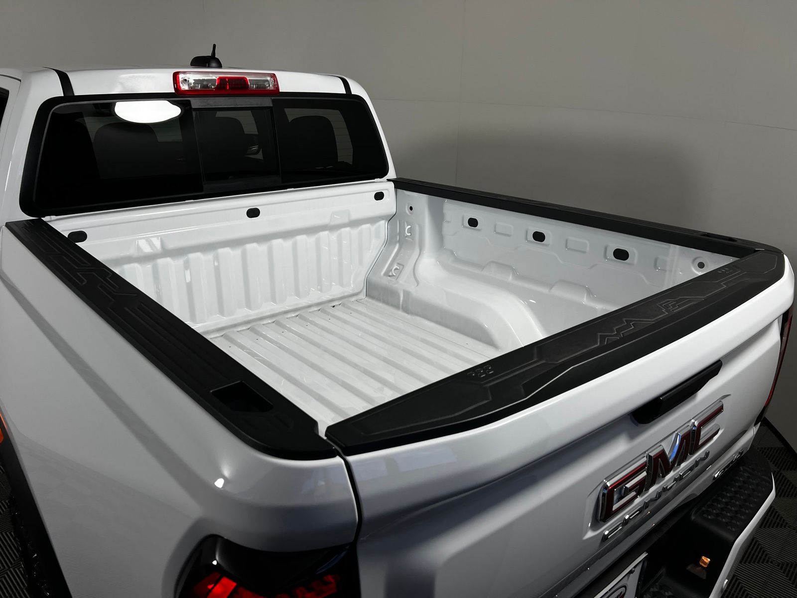 Thumbnail: 2026 GMC Canyon - 26