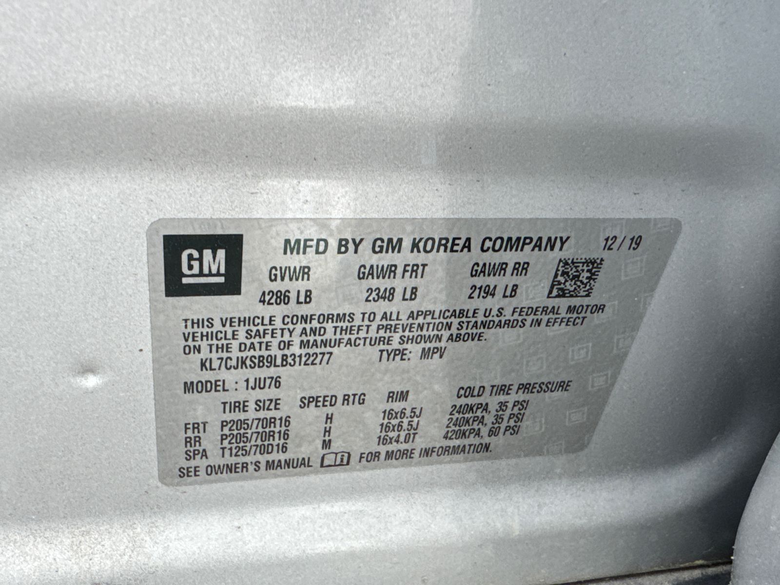 Used 2020 Silver Chevrolet LS image 31