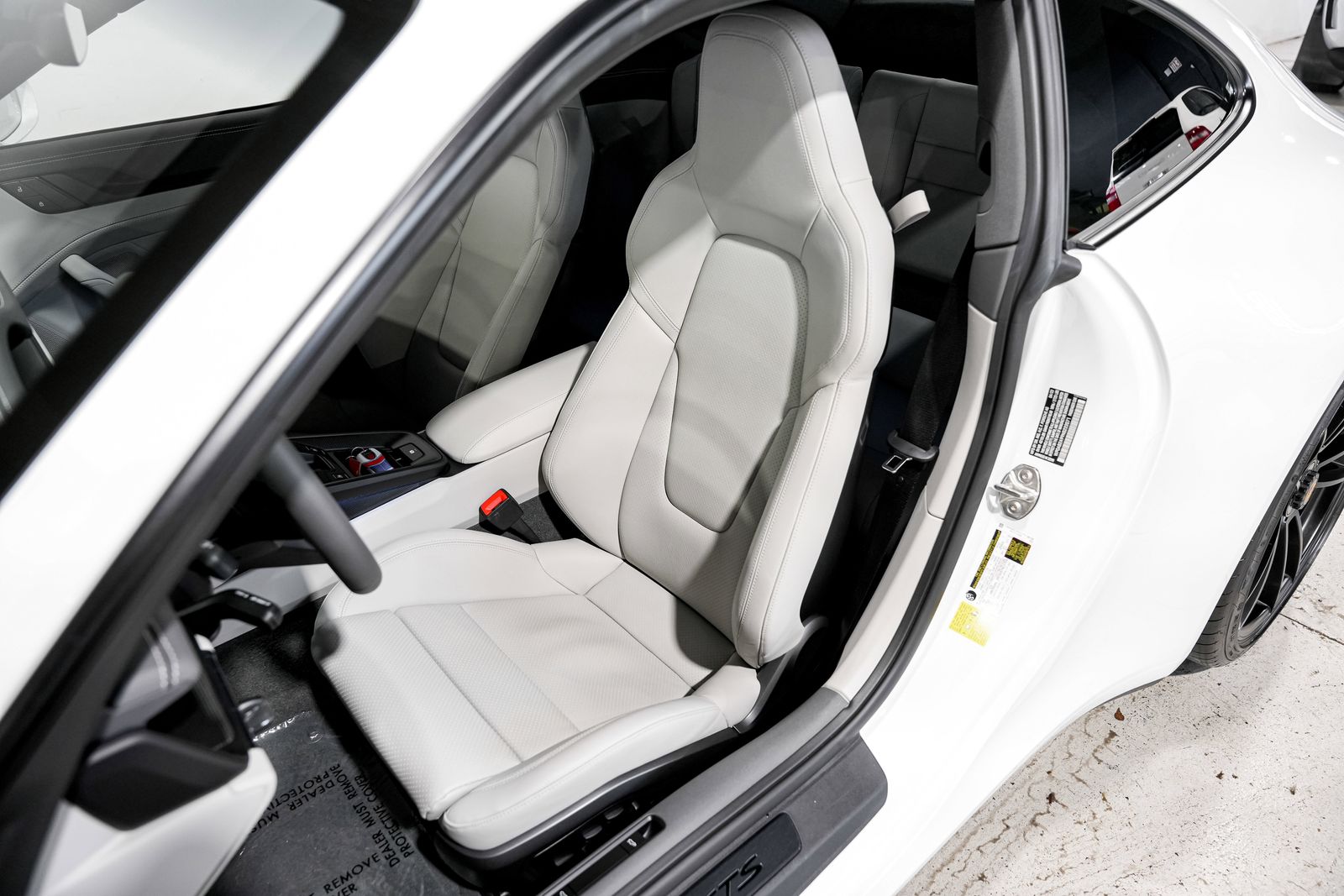 2022 Porsche 911 Carrera GTS — photo 20