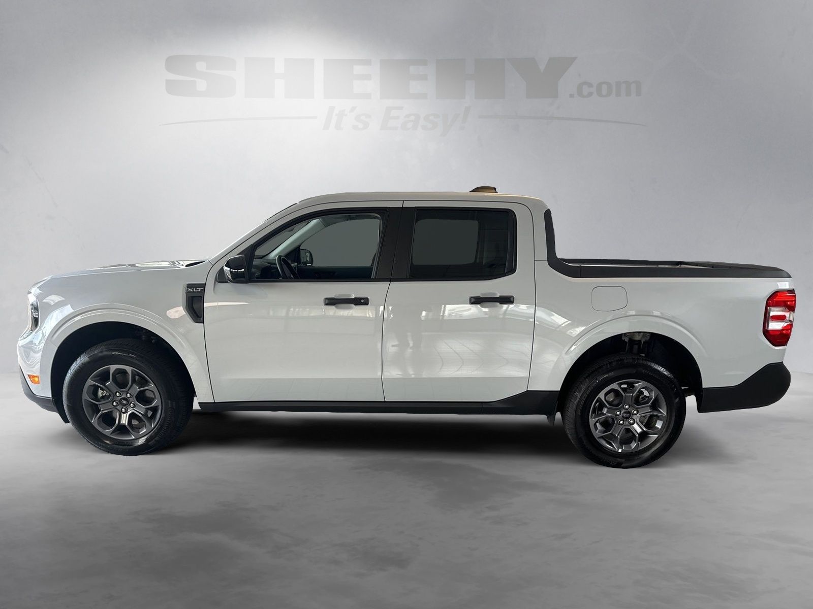 Certified Used 2025 Space White Metallic Ford XLT image 17