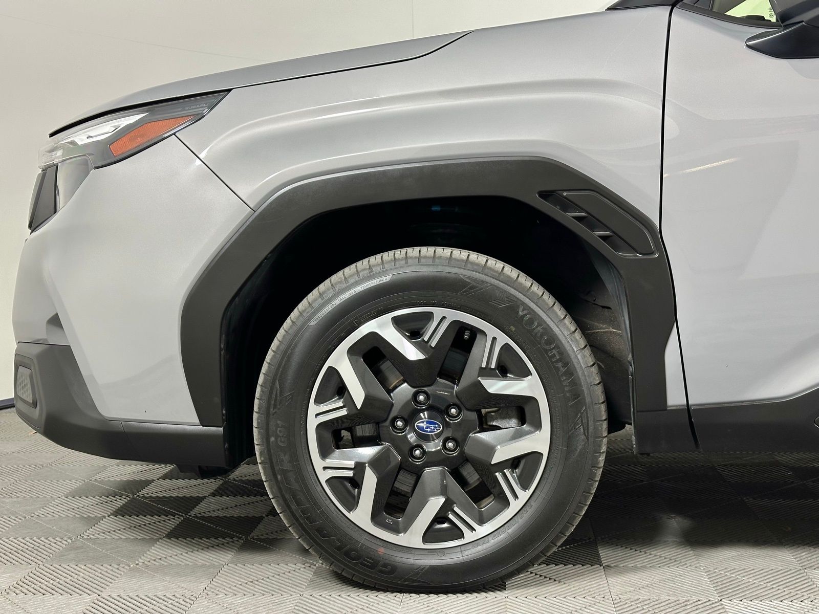 2025 Subaru Forester Premium - Photo 8