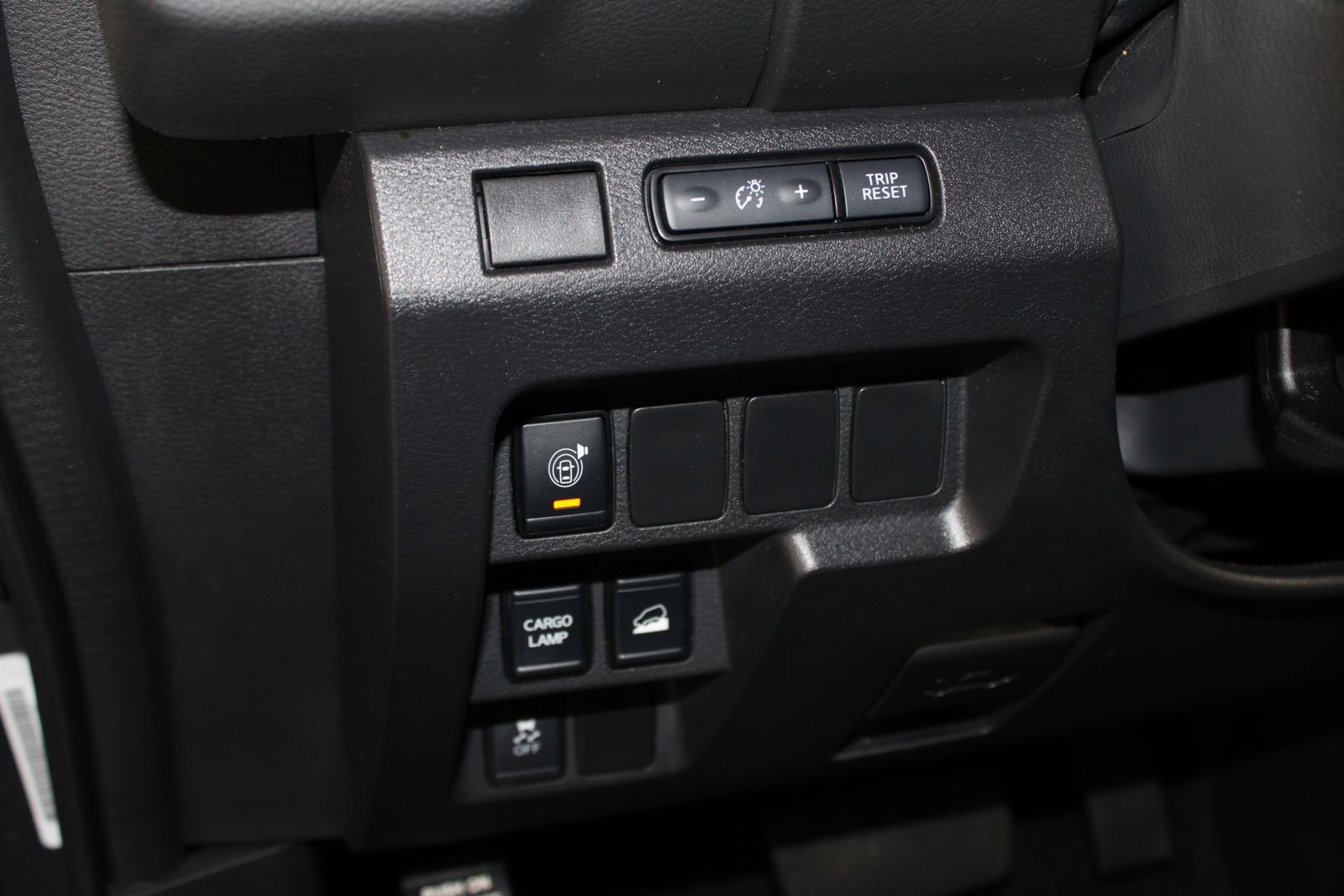 Used 2025 Gray Nissan SV image 14
