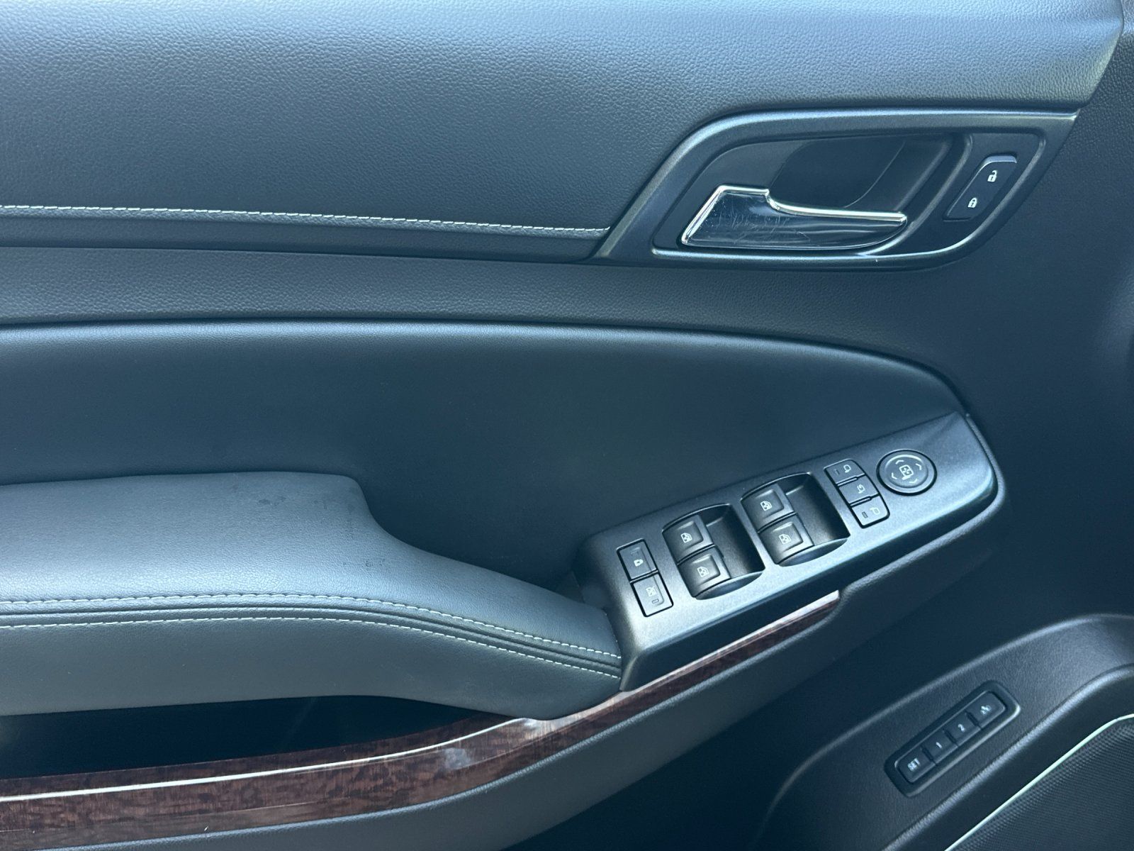 used 2017 GMC Yukon car, priced at $23,498