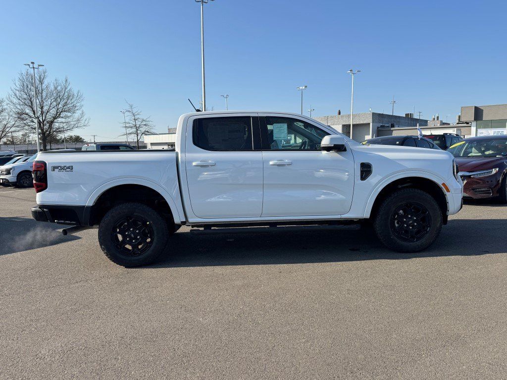 New 2025 Oxford White Ford Lariat image 5