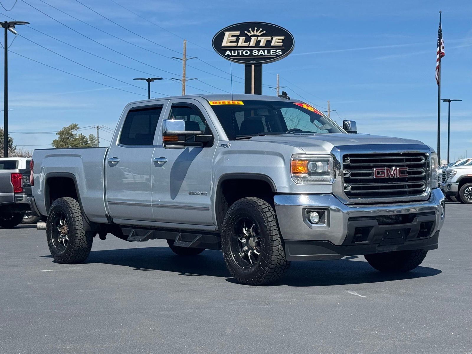 Silver 2016 GMC Sierra 2500HD SLT Crew Cab SB 4WD Pickup Truck Four-Wheel Drive 6-Speed Automatic