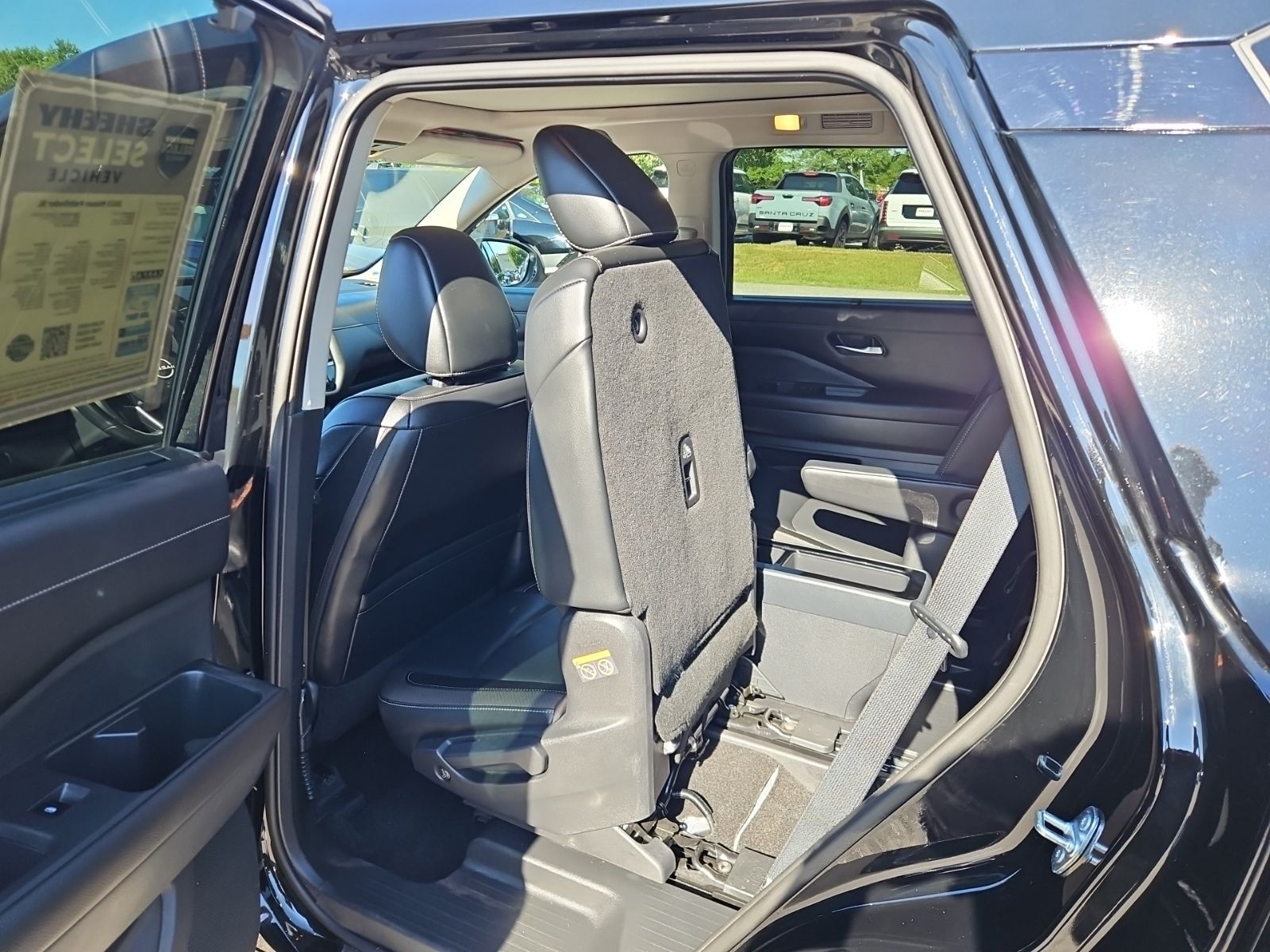 Used 2023 Black Nissan SL image 38