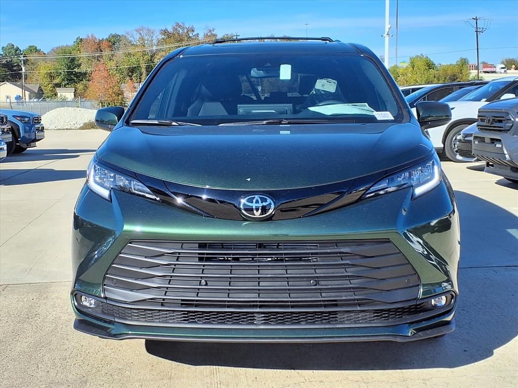 2026 Toyota Sienna   at Gullo Toyota