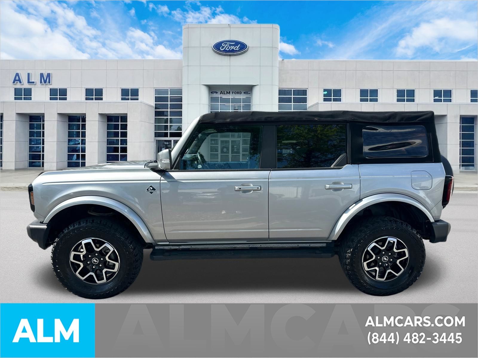 Used 2022 Silver Ford Outer Banks image 9