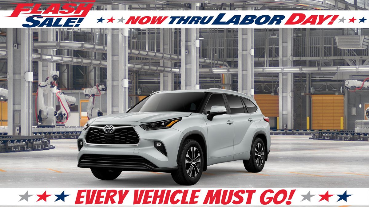 White (Wind Chill Pearl) 2026 Toyota Highlander Hybrid SUV / Crossover All-Wheel Drive Continuously Variable Transmission
