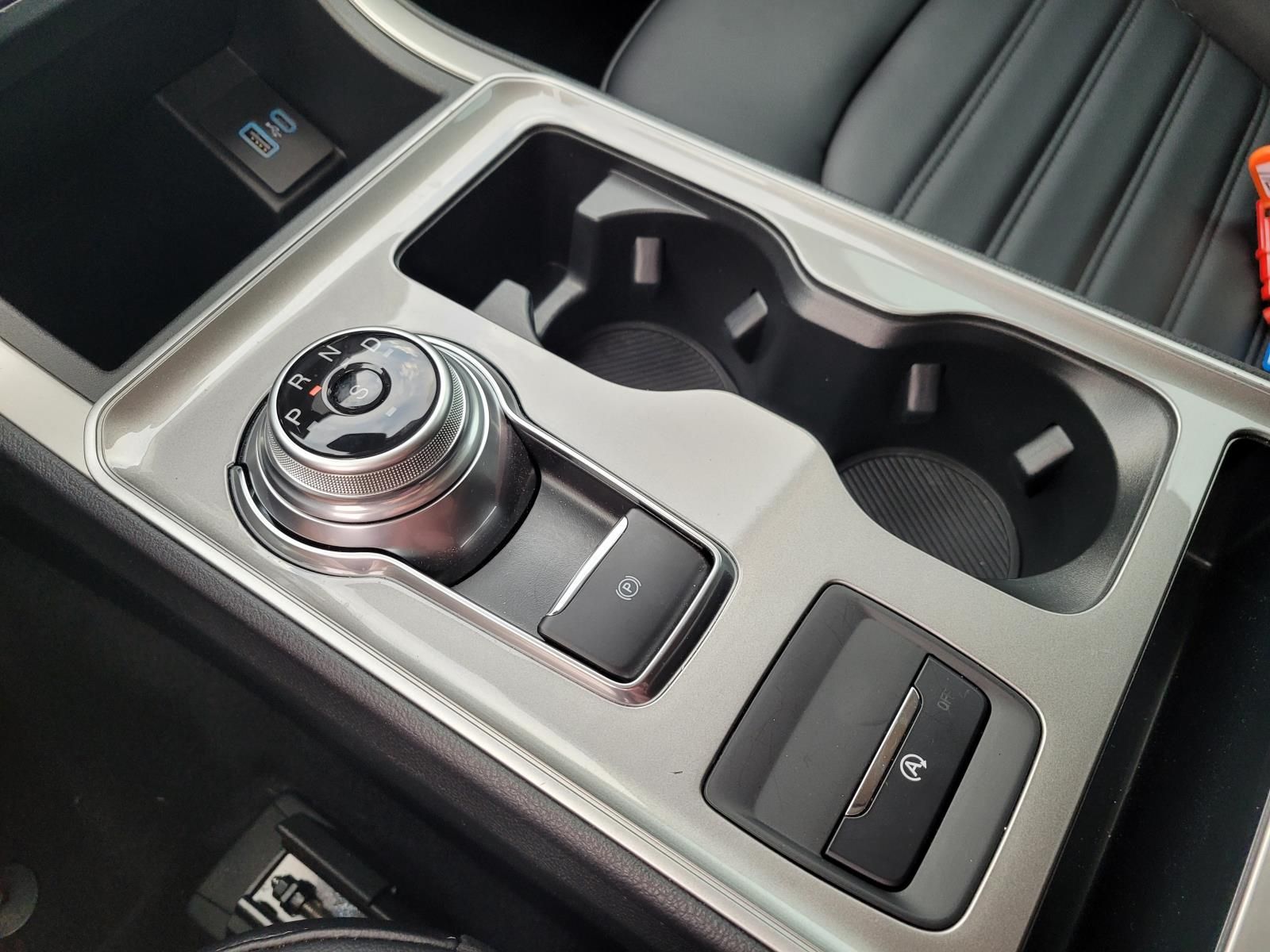 used 2024 Ford Edge car, priced at $26,990