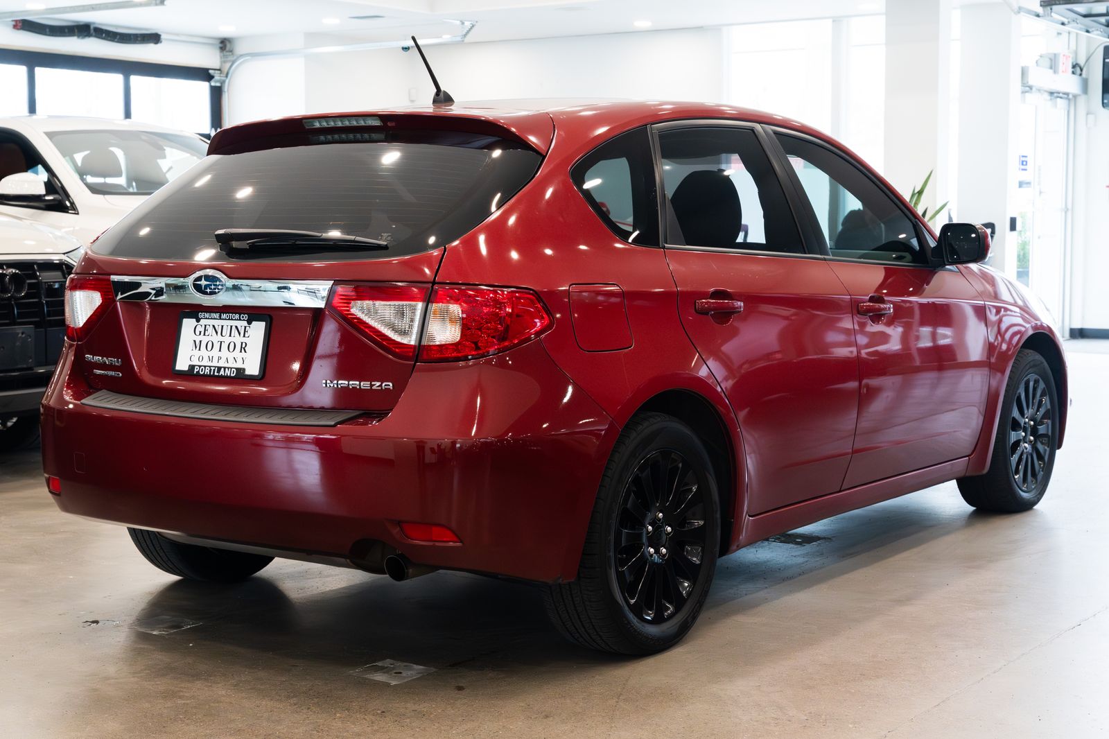 View vehicle photo 4