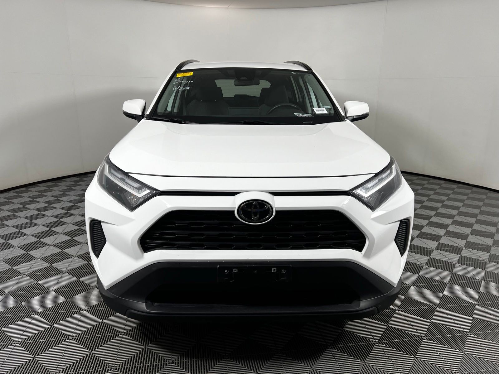 Thumbnail: 2025 Toyota RAV4 - 2