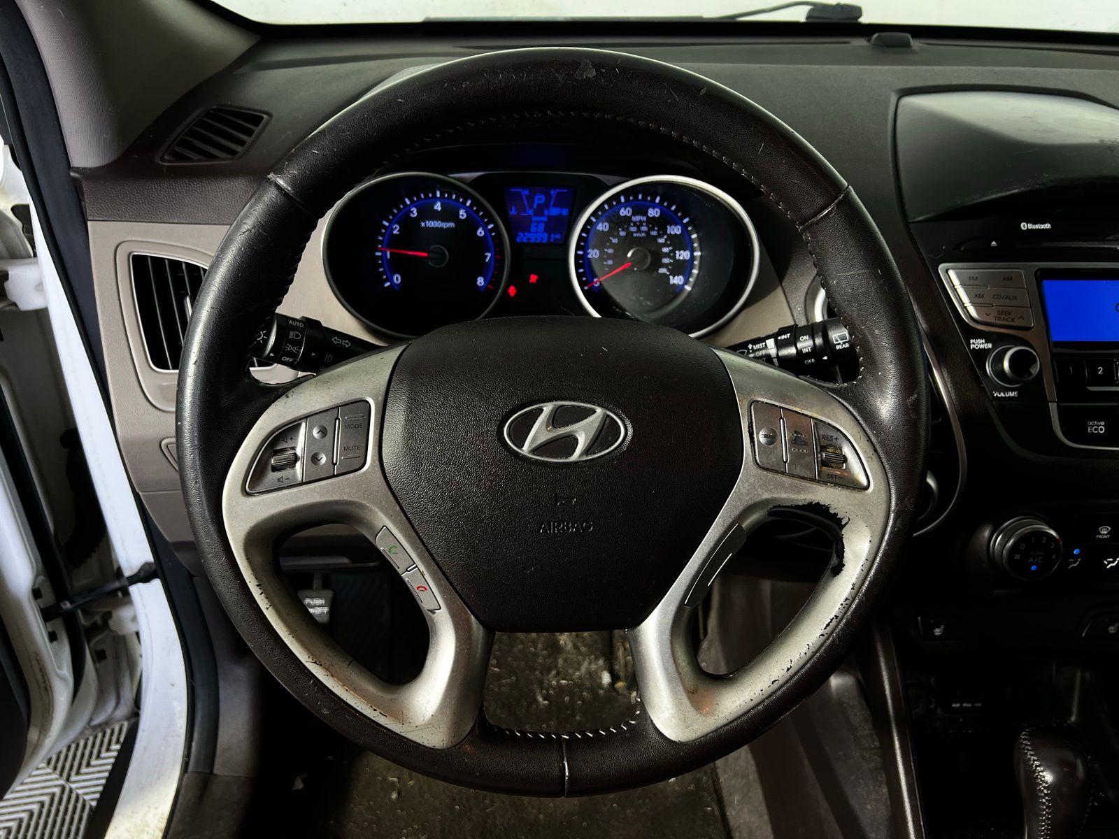 Thumbnail: 2013 Hyundai Tucson - 10